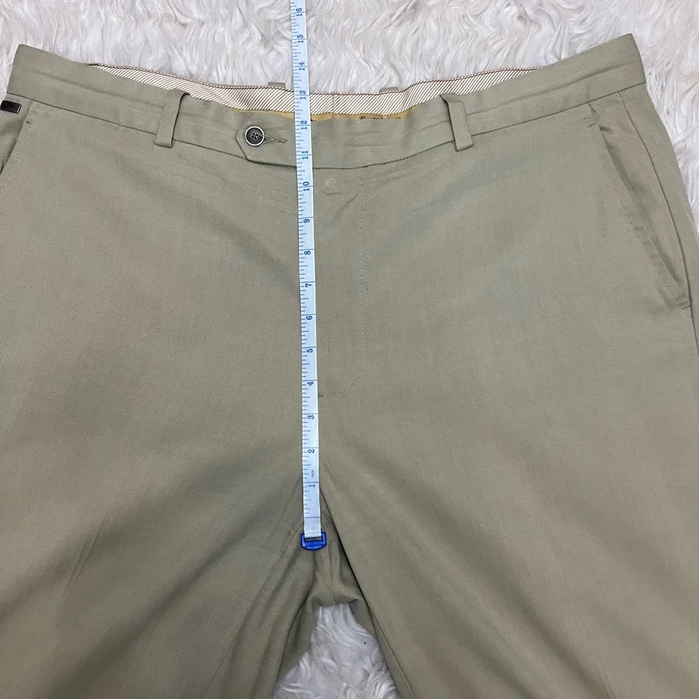 Tommy Bahama Light‎ Khaki Chinos Silk and Cotton Blend Size 38/32